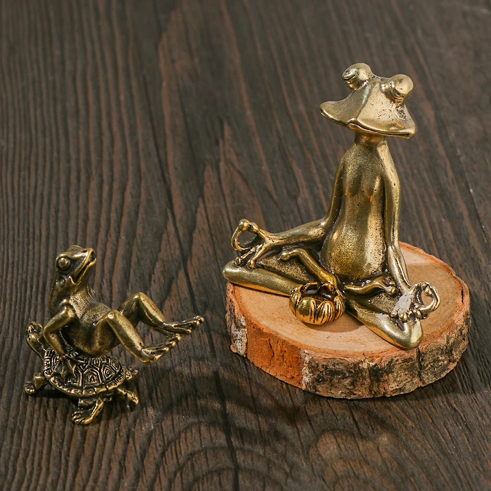 Retro Frog Incense Burner Statue